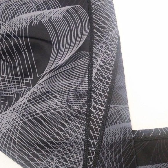 MIZUNO Lotus 3/4 Tights Running Crop Leggings Athletic Activewear Yoga Pants New - Picture 5 of 10